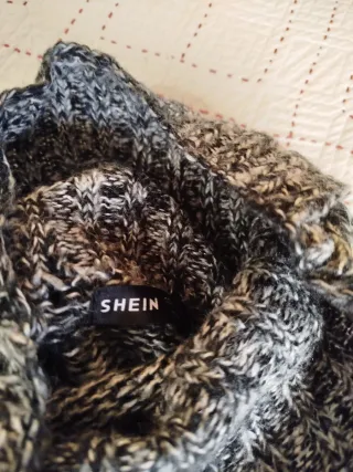 Maglione a collo alto a righe Shein