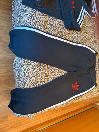 Chándal Adidas Negro y Rojo Original