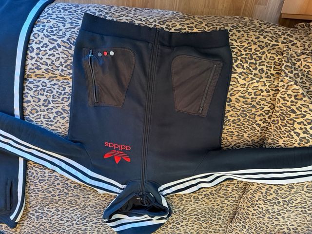 Chándal Adidas Negro y Rojo Original