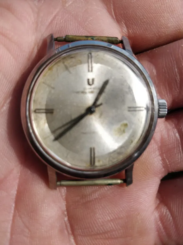 Reloj Universal Polerouter