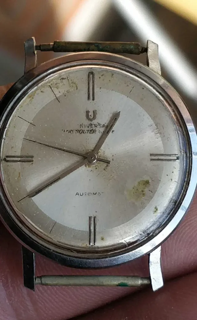 Reloj Universal Polerouter