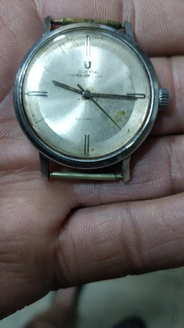 Reloj Universal Polerouter