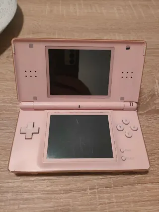 Nintendo DS Lite Rosa + 2 Giochi