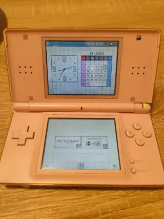 Nintendo DS Lite Rosa + 2 Giochi
