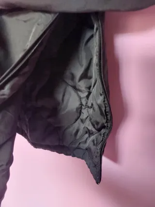 Parka acolchada Pull&Bear negra