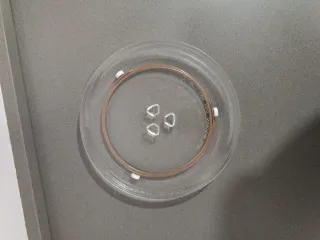 Plato de microondas y su soporte de 24'5 cm