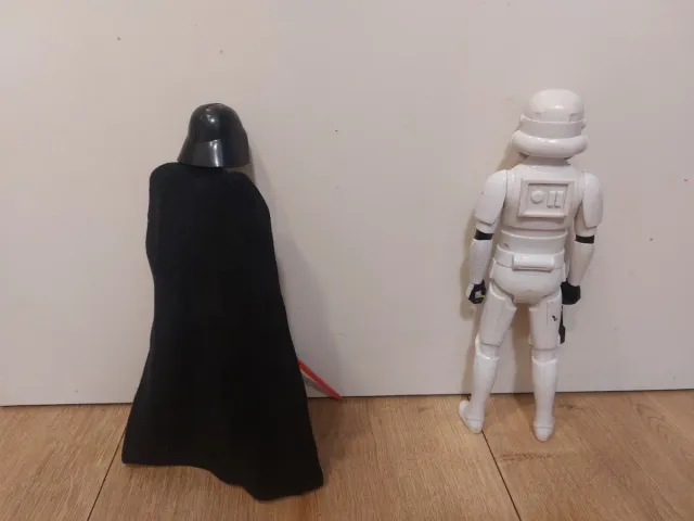 Lote 2 Figure Star Wars: Vader e Stormtrooper