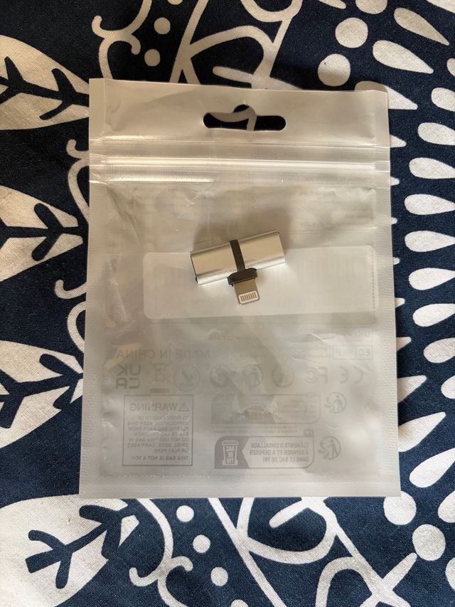 Adaptador y Cables Lightning