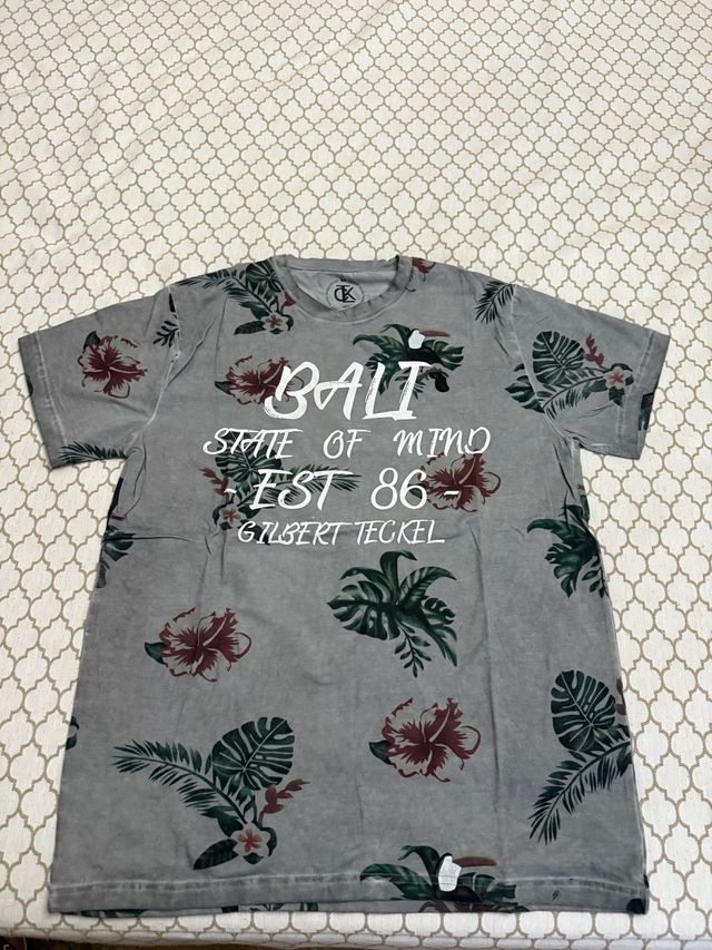 Camiseta Bali Est 86 Gilbert Teckel Floral