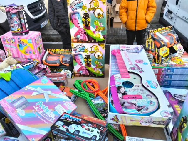 Lote  de jugetes para mercadillo o tienda