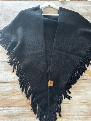 Poncho Yakoo Negro Talla Única