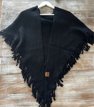 Poncho Yakoo Negro Talla Única