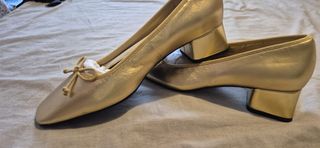 Zapatos Zara dorados T39