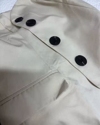 Traje elegante top y pantalón beige