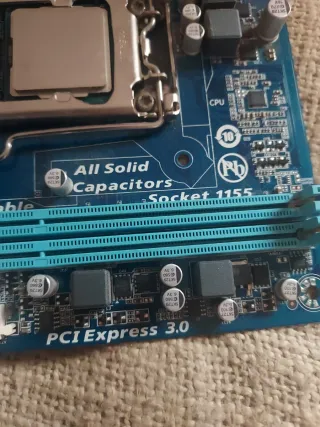 Placa Base Gigabyte GA-H61M-DS2 Socket 1155