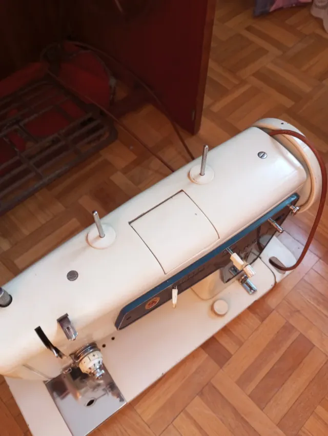 Máquina de coser Singer