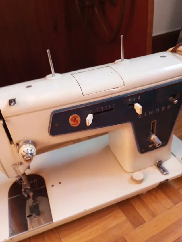 Máquina de coser Singer