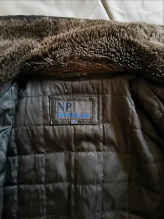 Abrigo de piel acolchado para hombre