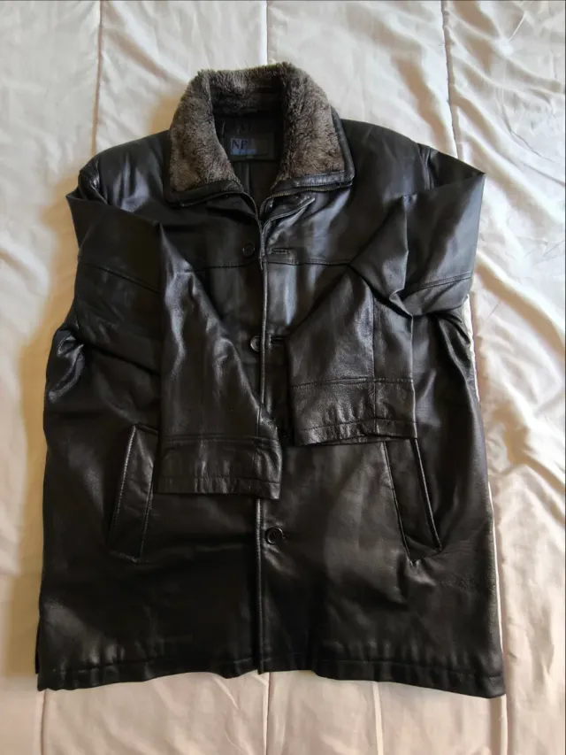 Abrigo de piel acolchado para hombre