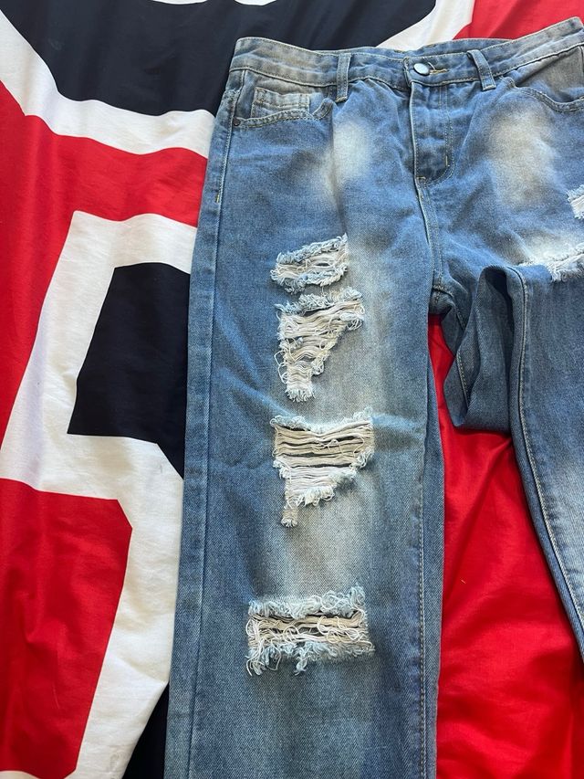 Pantalones vaqueros rotos SHEIN