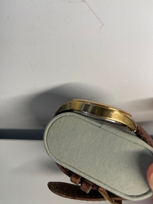 Reloj Guess Correa Marrón