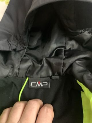 2 cazadoras niño Columbia y CMP