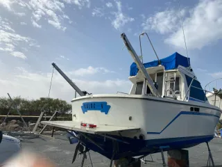 Barco Pilotina 7m (7.8m reales)