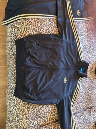Chándal Adidas Negro y Dorado