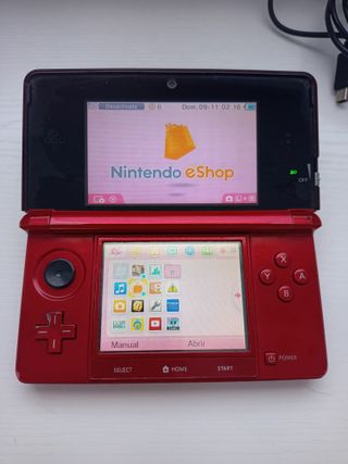 Nintendo 3DS Roja + Cargador y Lápiz