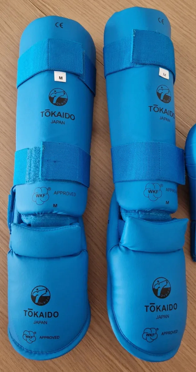 Espinilleras Tokaido WKF Talla M Azul