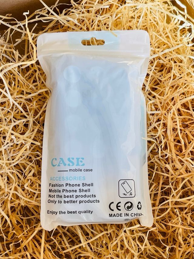 Funda móvil azul con ventosas y cordón