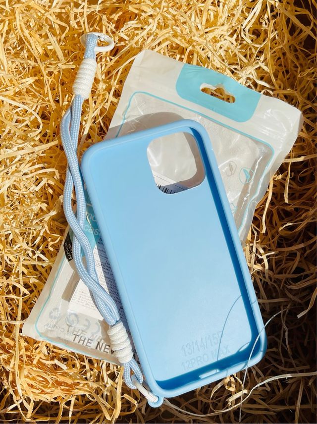 Funda móvil azul con ventosas y cordón