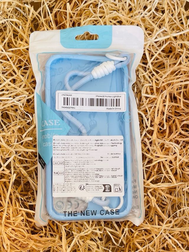 Funda móvil azul con ventosas y cordón