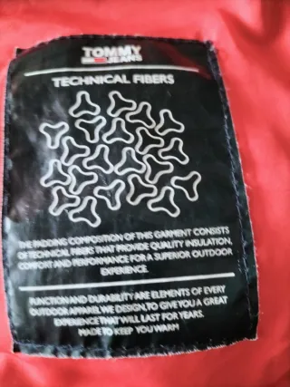 Plumas Tommy Hilfiger Azul con Forro Rojo