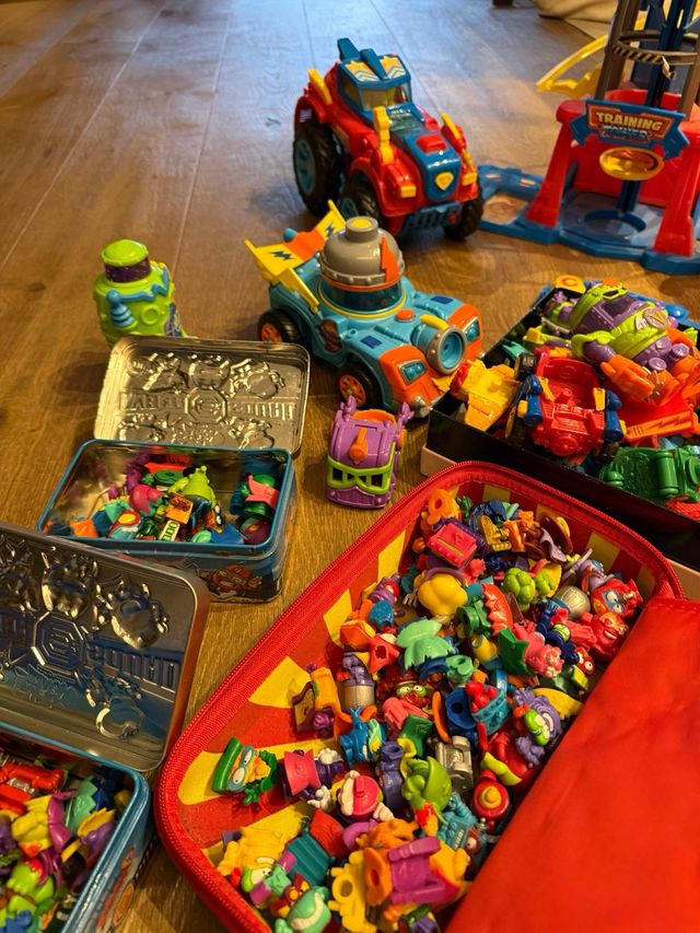 Mega Colección SuperThings