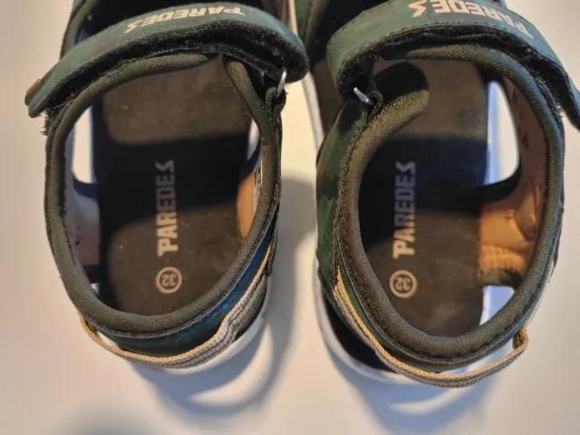 Sandalias niño Paredes Talla 32
