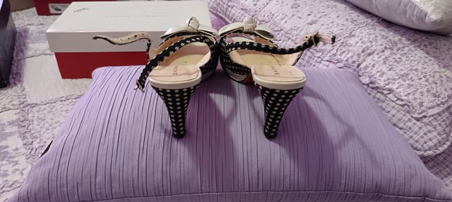 Zapatos de tacón Sacha London lunares lazo