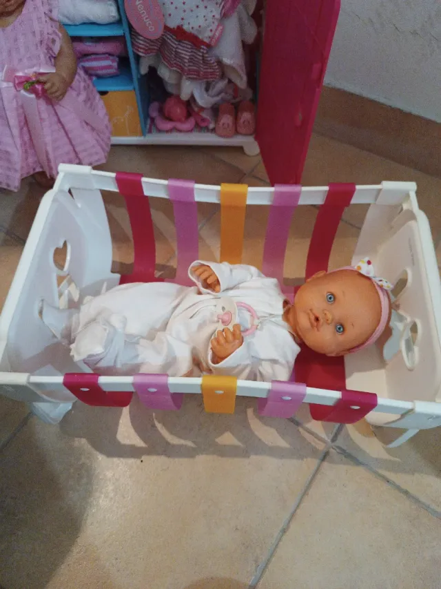 Lote 2 Nenuco Cuna y Armario con Ropa