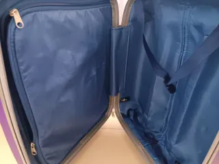 Maleta de viaje John Travel Morada