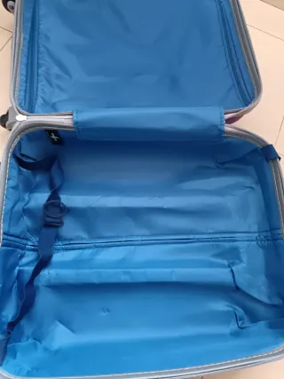 Maleta de viaje John Travel Morada