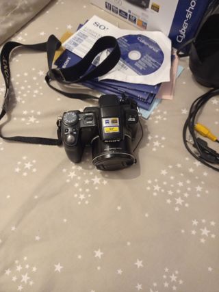 Cámara Sony Cybershot DSC H50 + Accesorios