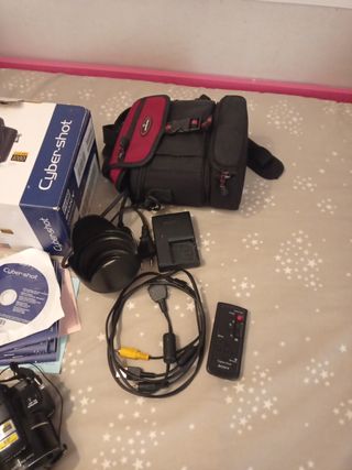 Cámara Sony Cybershot DSC H50 + Accesorios