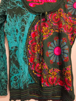 Camiseta Desigual manga larga verde multicolor