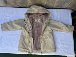 Chaqueta Zara niña beige talla 3-4 104cm