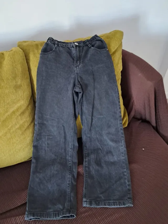 Vaqueros niña modernos