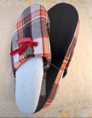 Pantofole donna scozzesi con fiocco