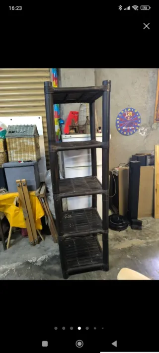 Estantería de bambú