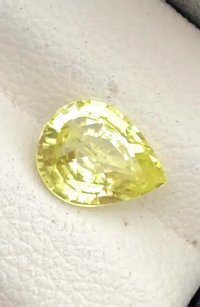1.24cts Alejandrita Natural Certificada