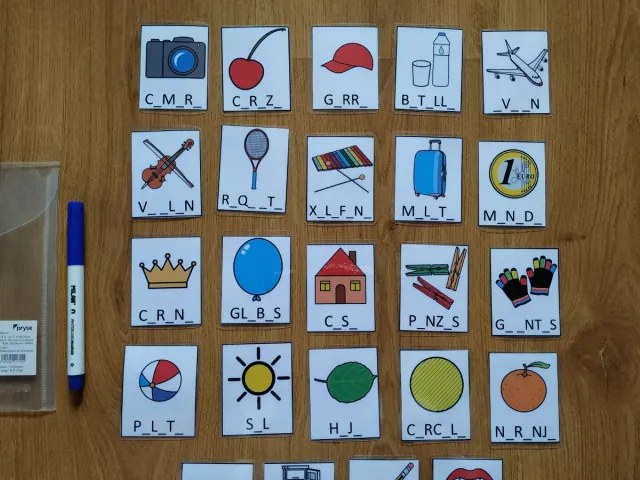 Juego 24 tarjetas conciencia fonológicas vocales