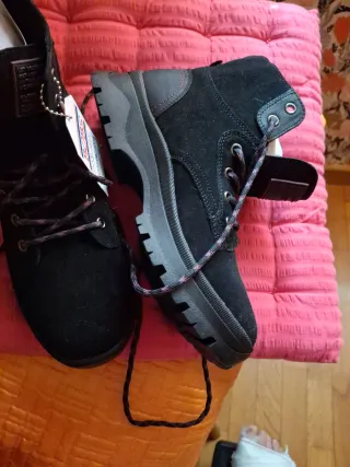 Botas Skechers Montaña Negras